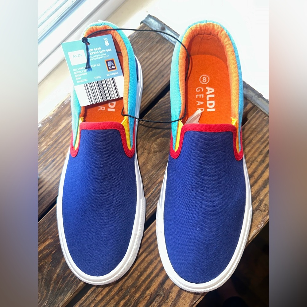 Aldi Gear Canvas Slip-slip Ons Women’s Size 8 ~ New - Picture 1 of 9